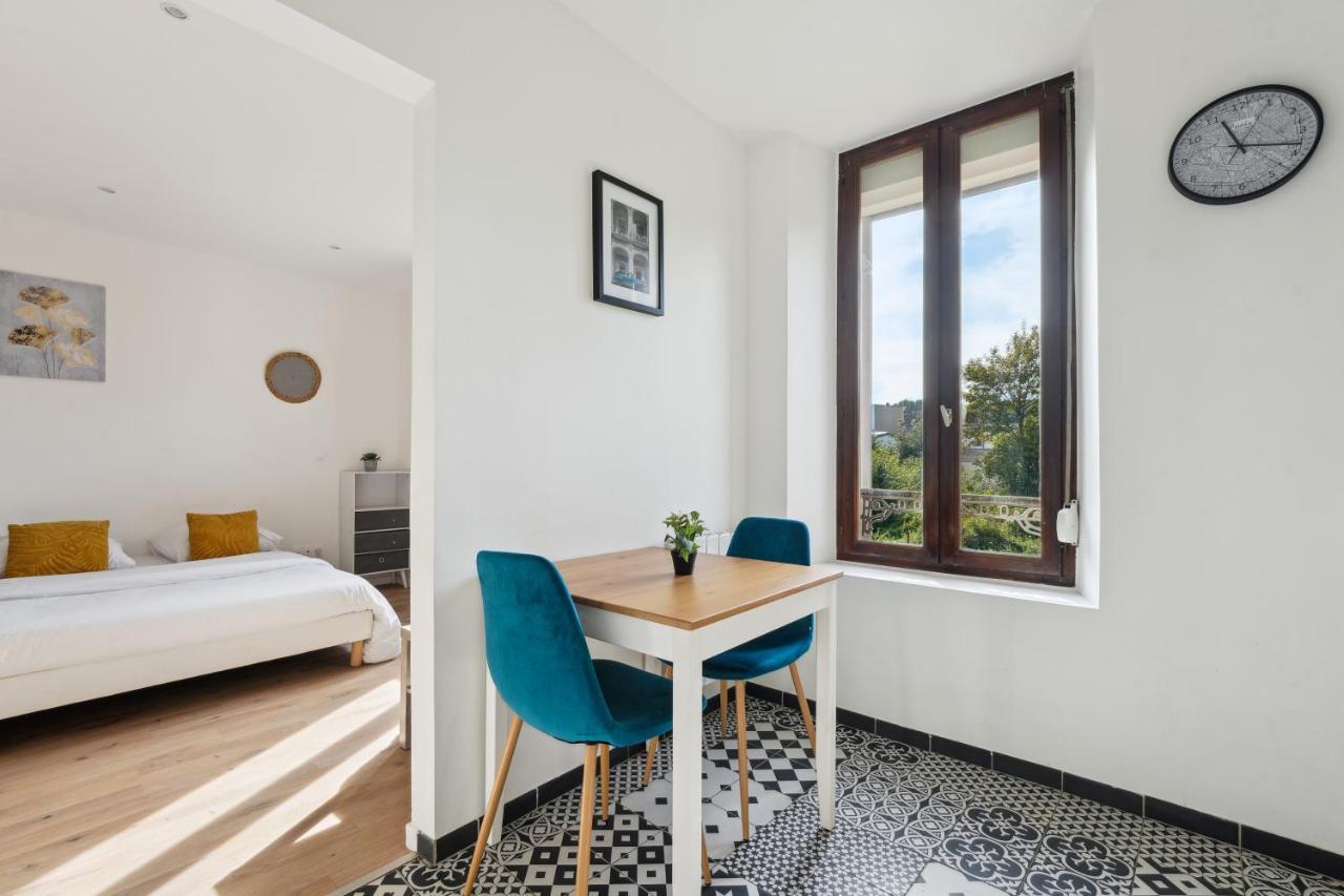 Budget Appart Avec Parking Au Centre-Ville Charleville-Mézières Εξωτερικό φωτογραφία